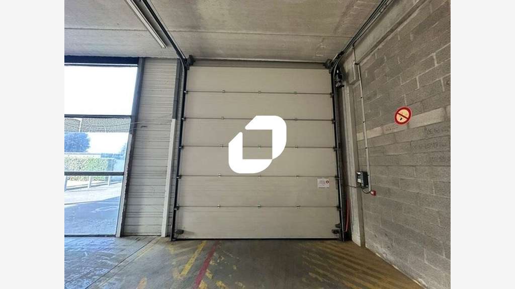 A louer Local d'activité 679m² Mitry mory