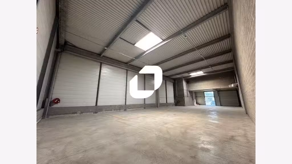 A louer Local d'activité 679m² Mitry mory