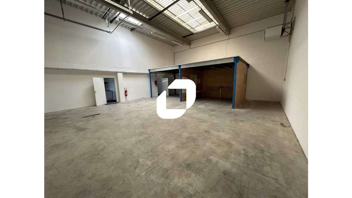A louer Local d'activité 187m² Moissy cramayel