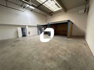 Location Locaux d'activités - Entrepôts à Moissy-Cramayel