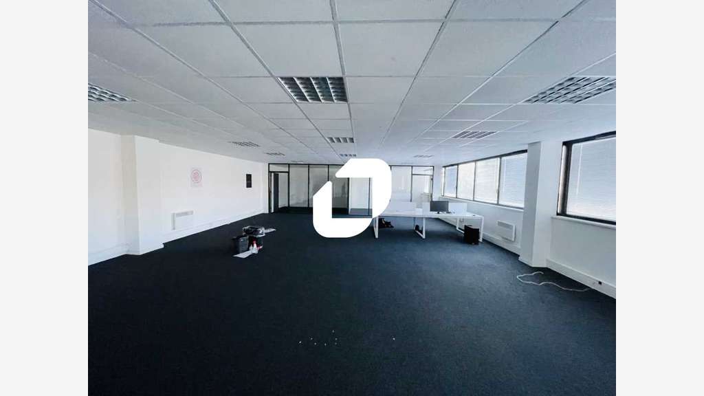 A louer Local d'activité 3036m² Moissy cramayel