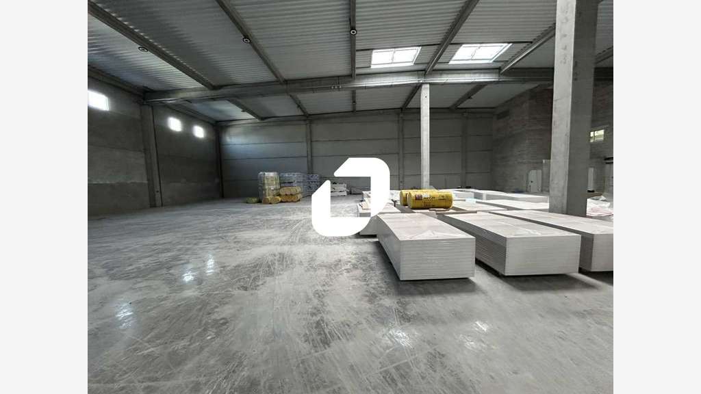 A louer Local d'activité 1300m² Moissy cramayel