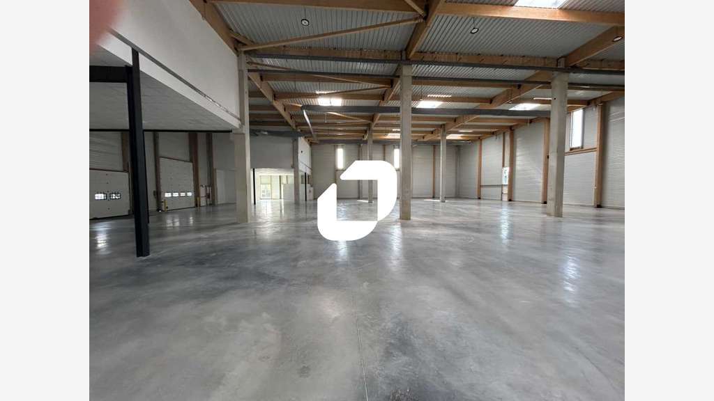 A louer Local d'activité 824m² Moissy cramayel
