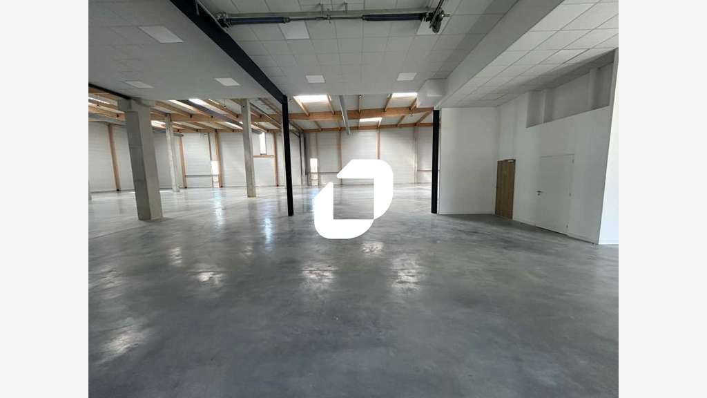 A louer Local d'activité 824m² Moissy cramayel