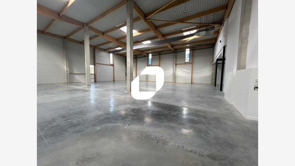 A louer Local d'activité 841m² Moissy cramayel