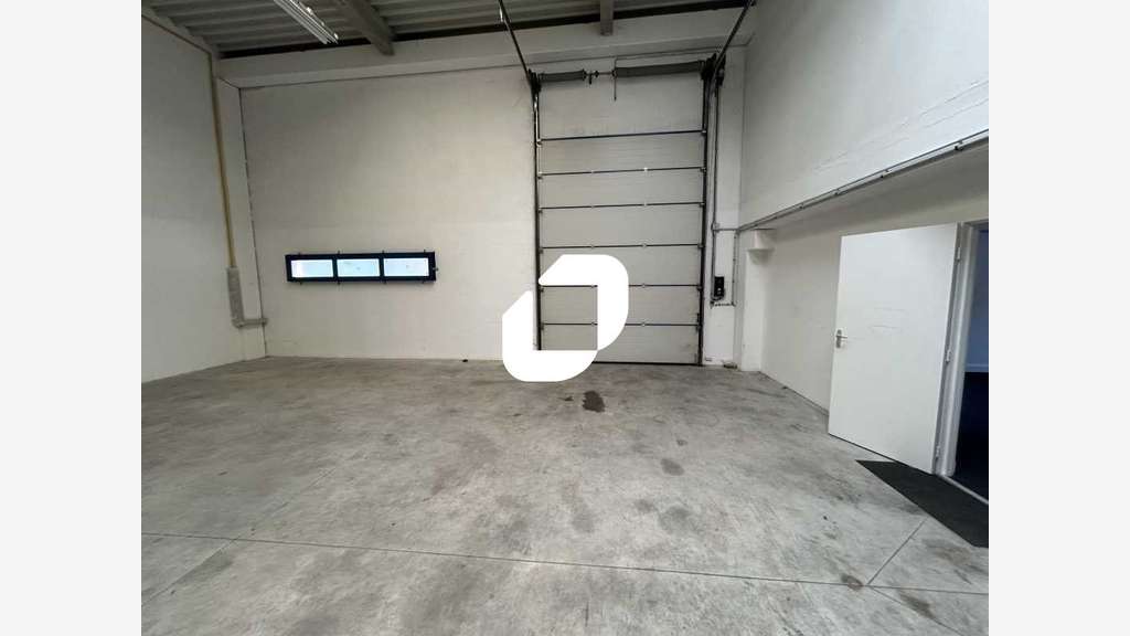 A louer Local d'activité 290m² Moissy cramayel