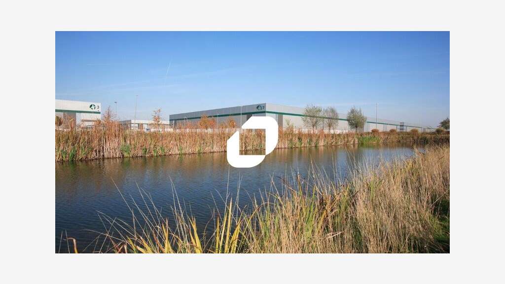 A louer Local d'activité 13439m² Moissy cramayel