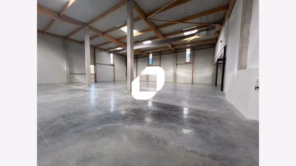 A louer Local d'activité 824m² Moissy cramayel