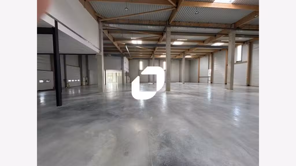 A louer Local d'activité 841m² Moissy cramayel