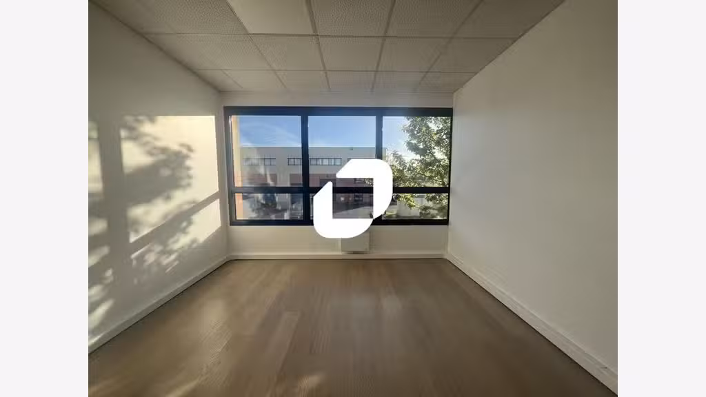 A louer Local d'activité 477m² Moissy cramayel