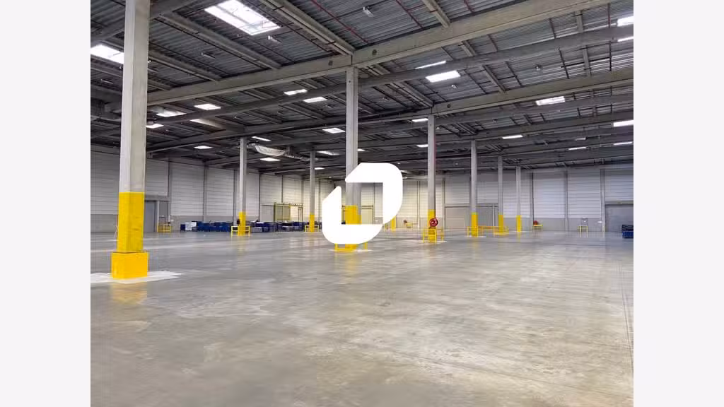 A louer Local d'activité 13439m² Moissy cramayel