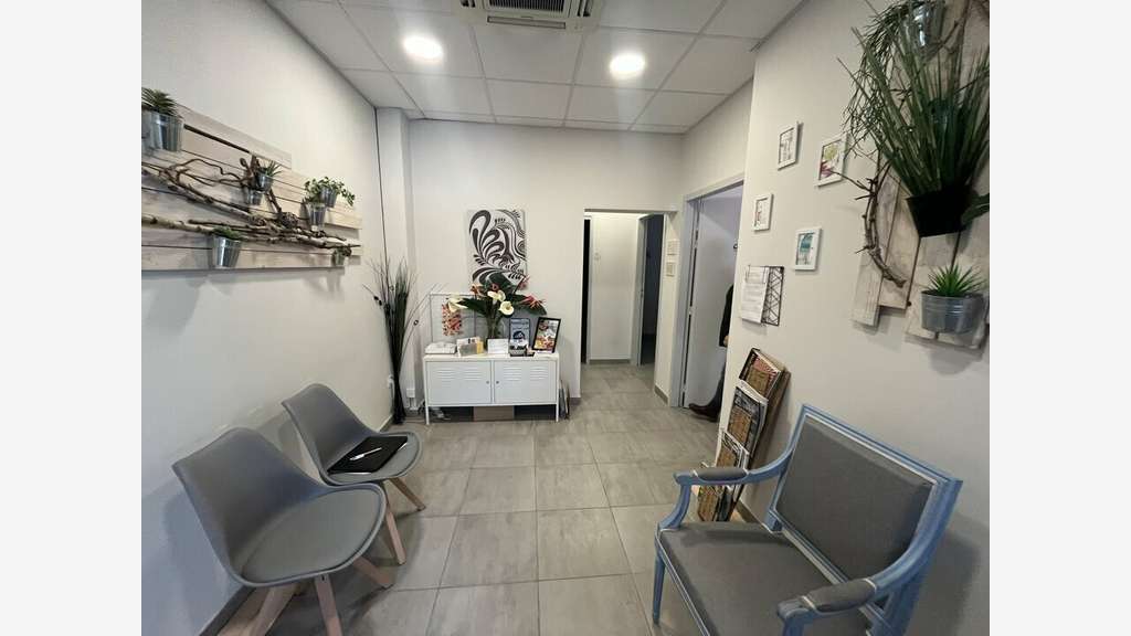 A louer local pro idéal libéraux 37m² à Monfavet