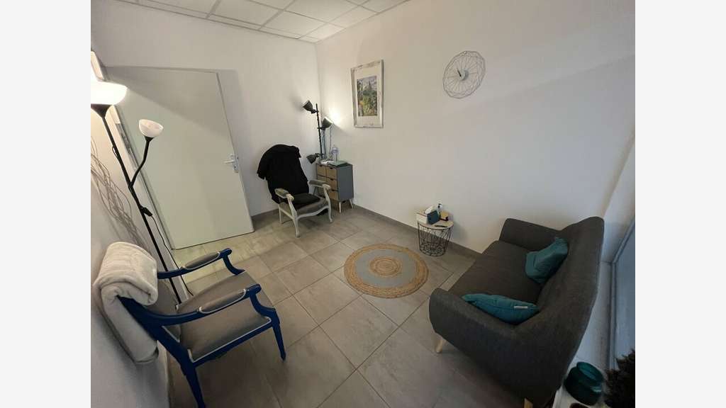 A louer local pro idéal libéraux 37m² à Monfavet