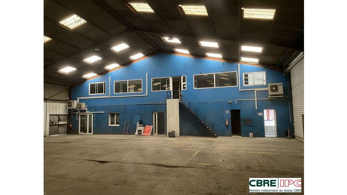 LOCATION - REF : 8298YA