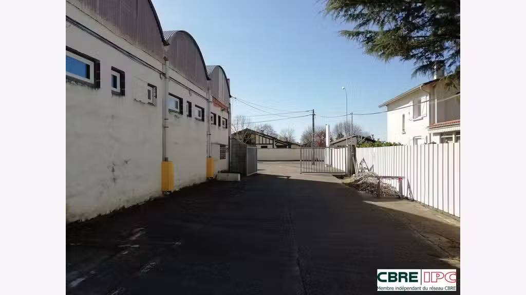 Location local mixte de 860m² agglo Mont de Marsan