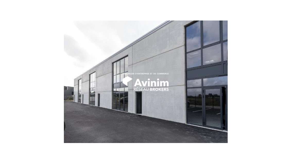 Local neuf de 760 m² a Montauroux
