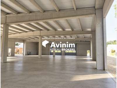 A louer Batiment neuf de 954m² en za à Montauroux