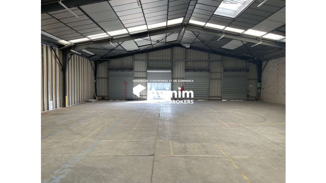 A louer entrepôt stockage 1865m² à Montbéliard