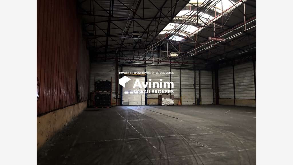 Entrepôt logistique 3 700m² à louer à Montbéliard