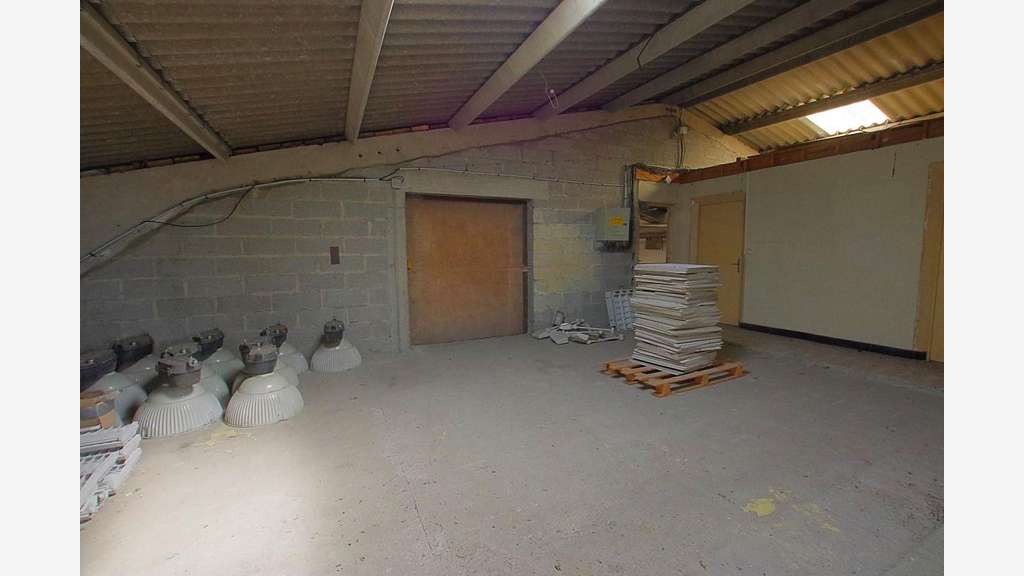 Bâtiment d'activité à louer