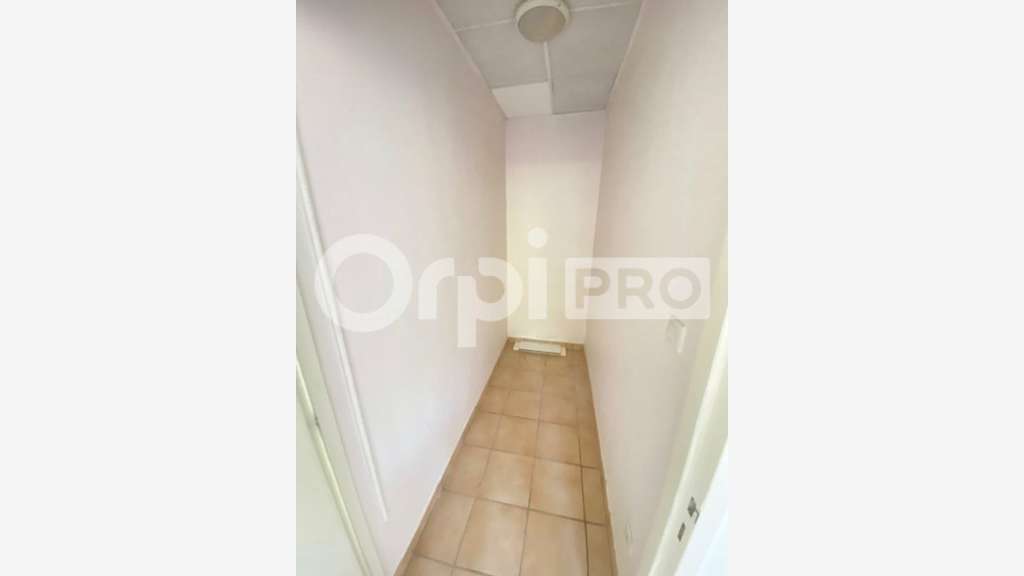 A louer local professionnel 43m² centre Montech