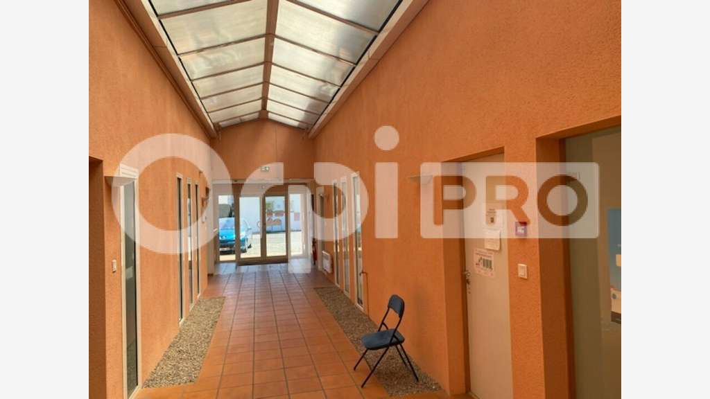 A louer local professionnel 30m² centre Montech