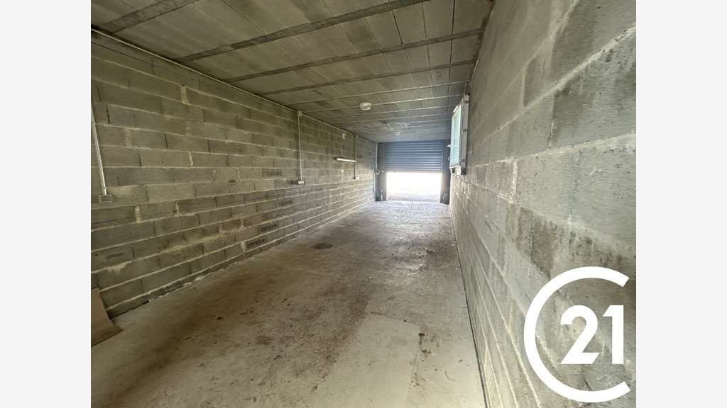 Immobilier Professionnel à louer Montélier
