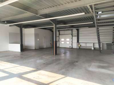 Local d'activités et bureaux 400m² Montélimar