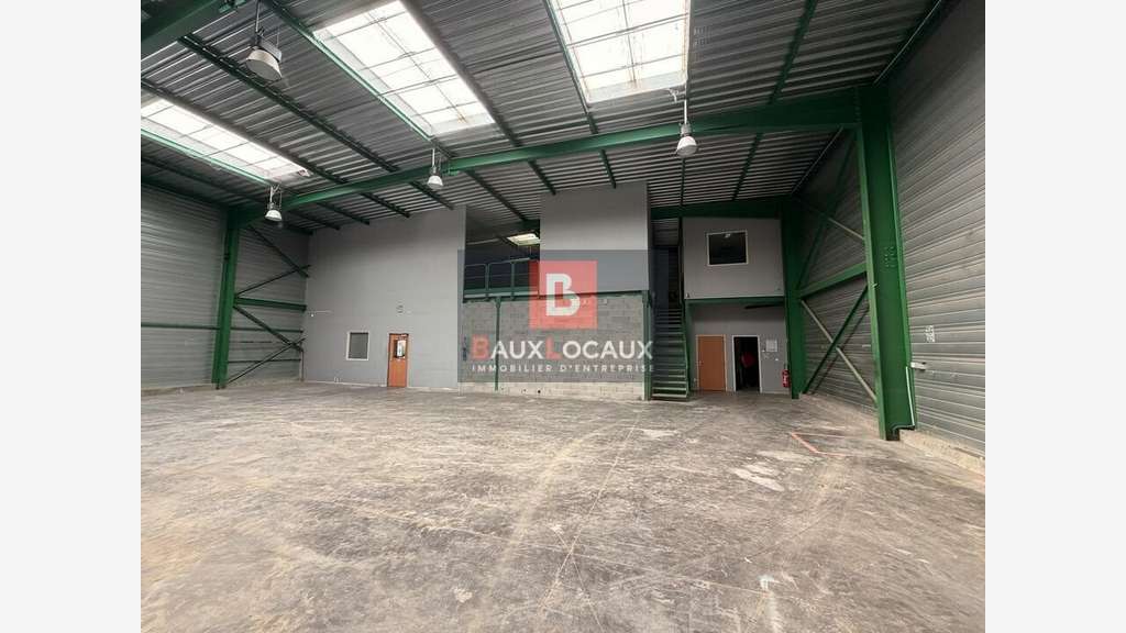 Local d'activité de 500m² à louer à Montélimar