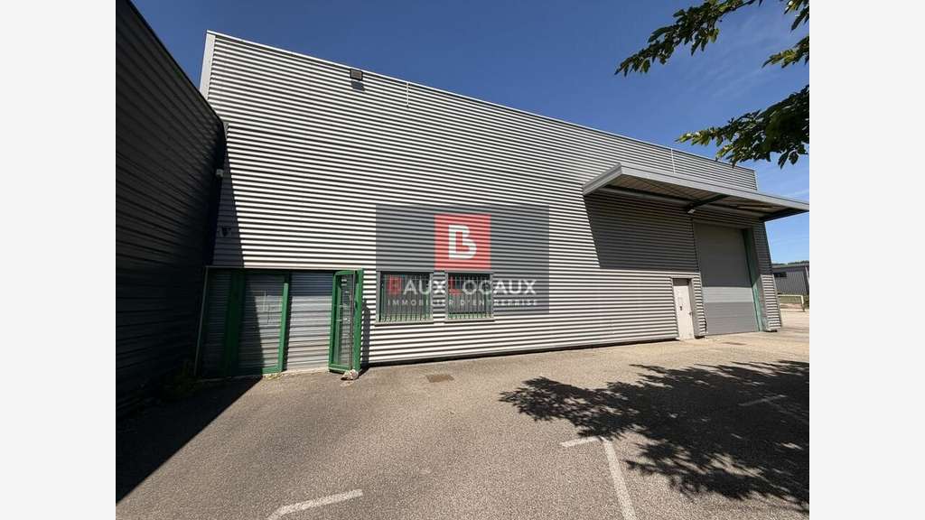 Local d'activité de 500m² à louer à Montélimar
