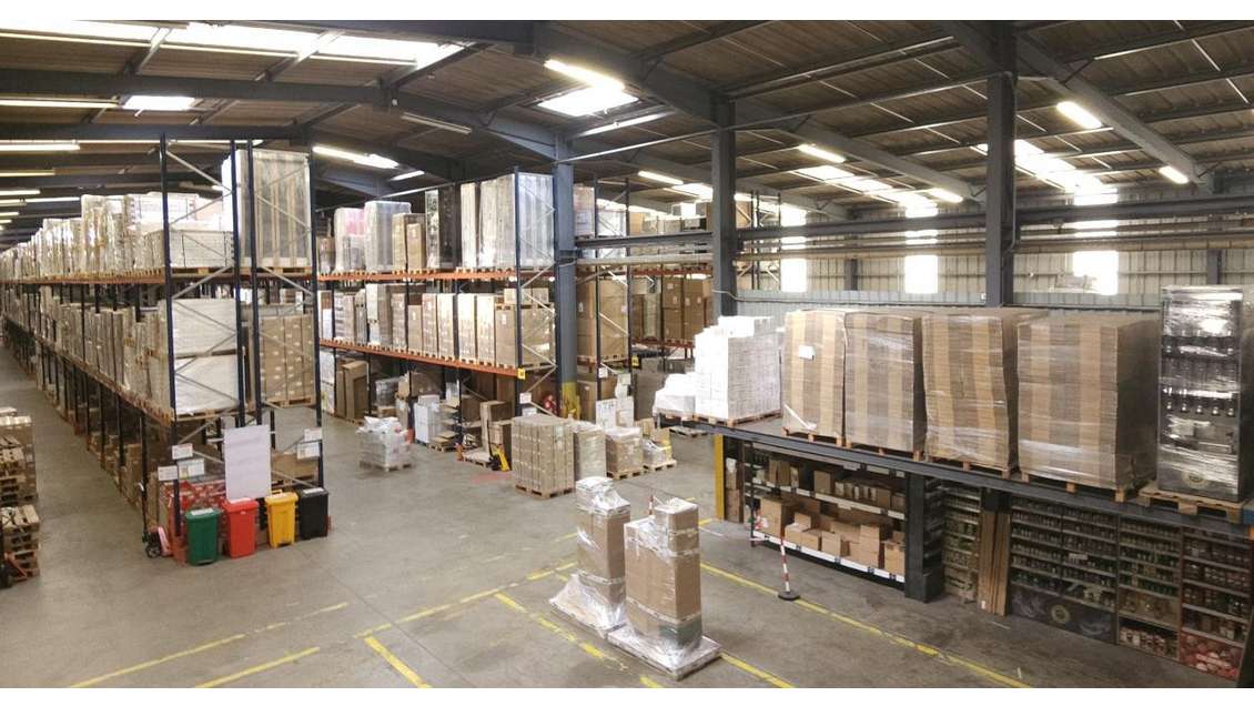 À louer entrepôt 4100m² à Monteux  