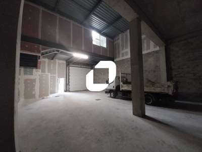 Location Locaux d'activités - Entrepôts à Montfermeil
