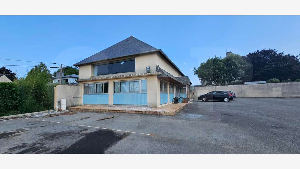 A louer bâtiment indépendant 480m² à Montgermont