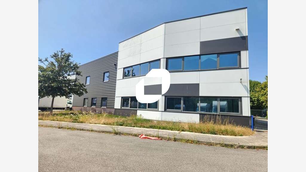 Situé au sein de la zone d'activités de la Zone de