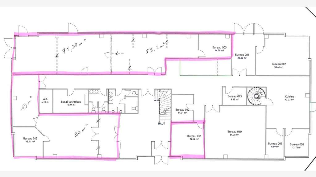 Locaux de 141m² et 247m² à louer à Montigny