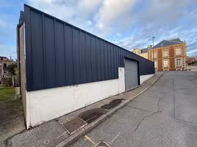 À louer local d'activités 320m² à Montivilliers
