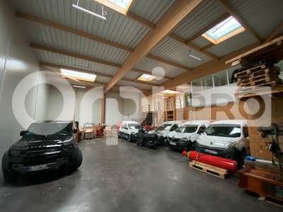 Location Locaux d'activités - Entrepôts à Montivilliers