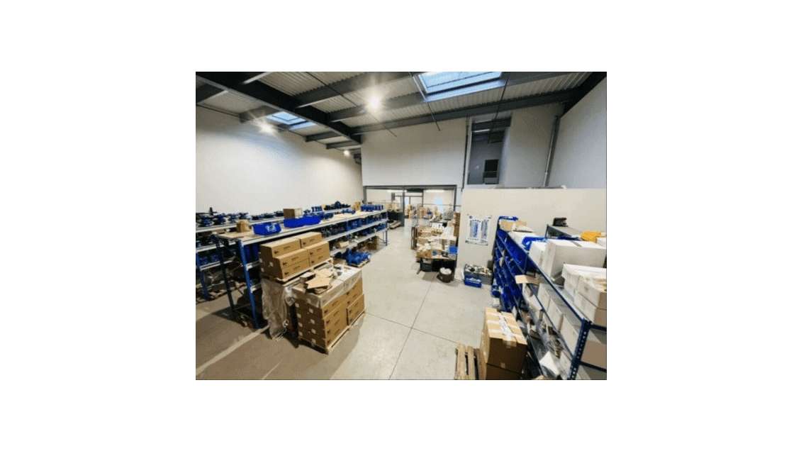 À louer local d'activités 463m² à Montivilliers