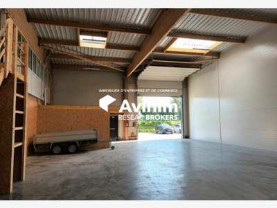 Loue local d'activité 460m² en ZAC à Montivilliers