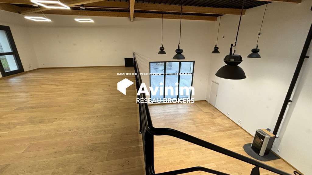 A louer local 250m² zone comm de Montivilliers