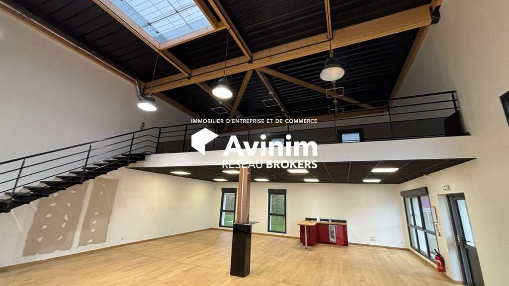 A louer local 250m² zone comm de Montivilliers