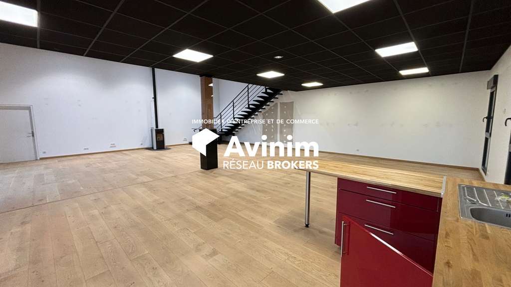 A louer local 250m² zone comm de Montivilliers