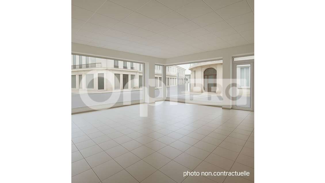 Local commercial 114m² à louer à Montluçon centre