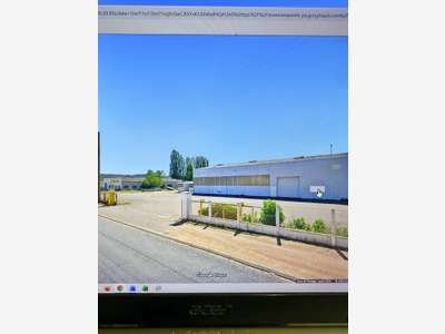 A louer local industriel 715m² à Montluçon ZI