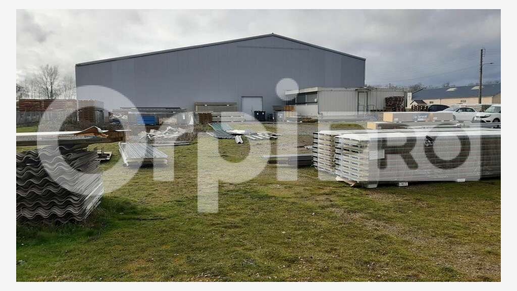 A louer locaux industriels 600m² en ZI à Montluçon