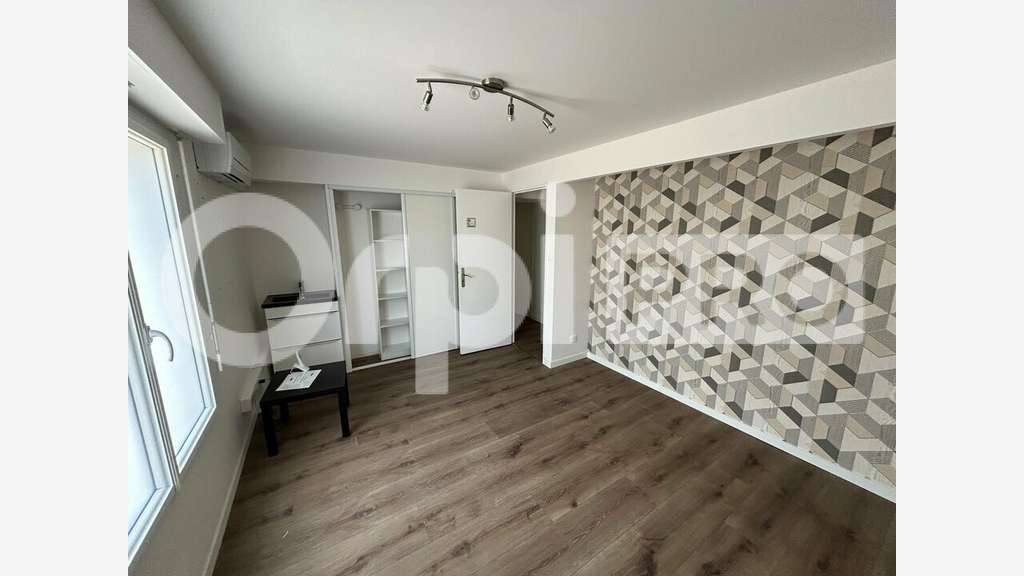 Local professionnel de 70m² à louer à Montluçon