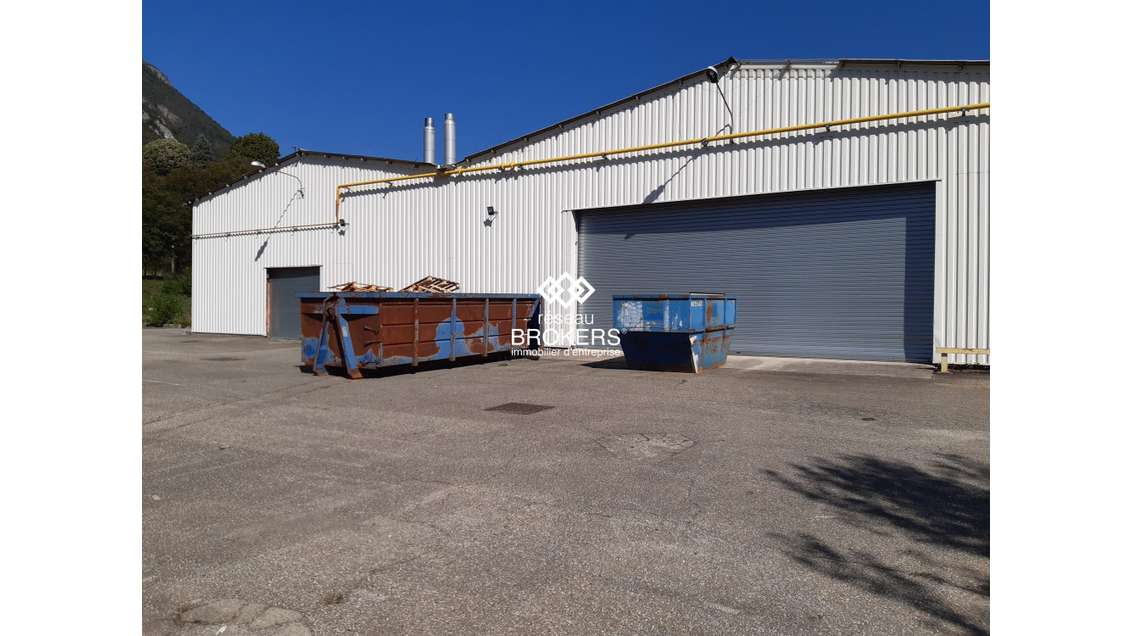 Entrepôt logistique 3855m² à louer à Montmélian