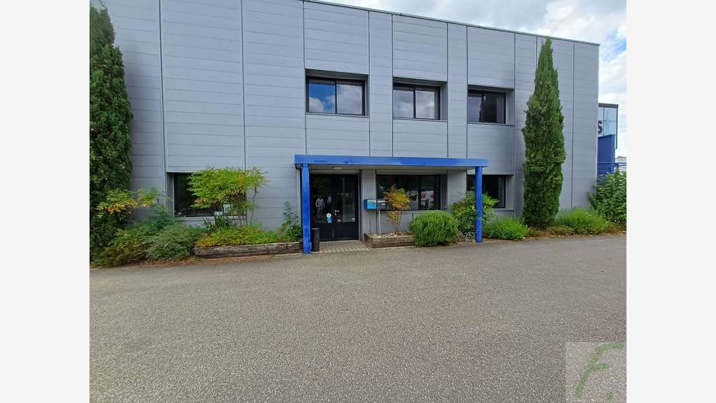A louer ensemble industriel de 3200m² à Montmélian