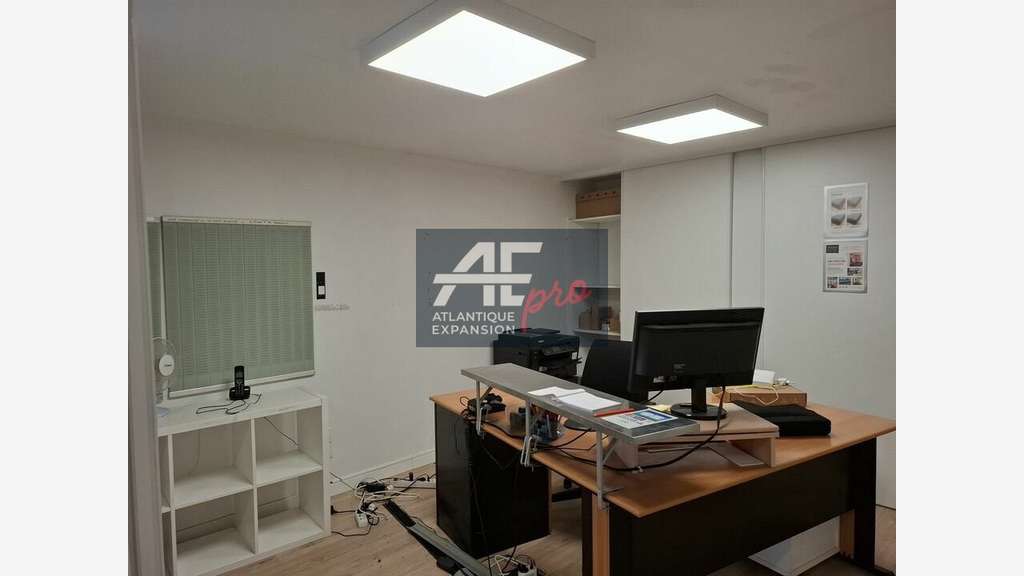 A louer local d'activité 292m² Montoir-de-Bretagne