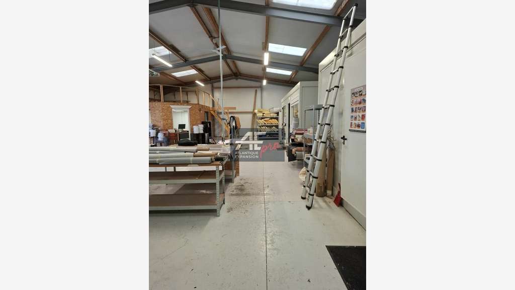 A louer local d'activité 292m² Montoir-de-Bretagne
